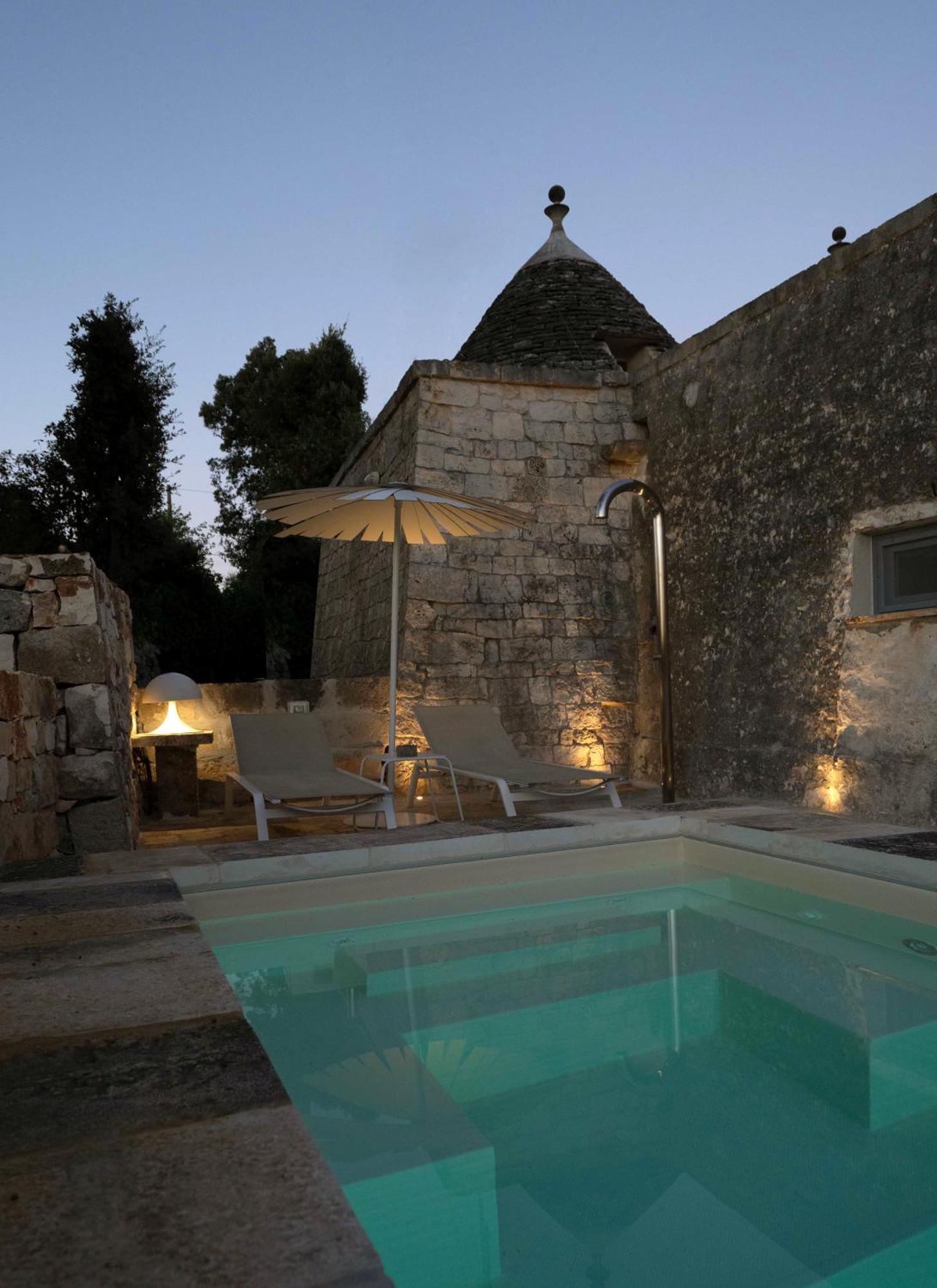Truloco Nuzzi - Luxury Domus Villa Locorotondo Exterior photo